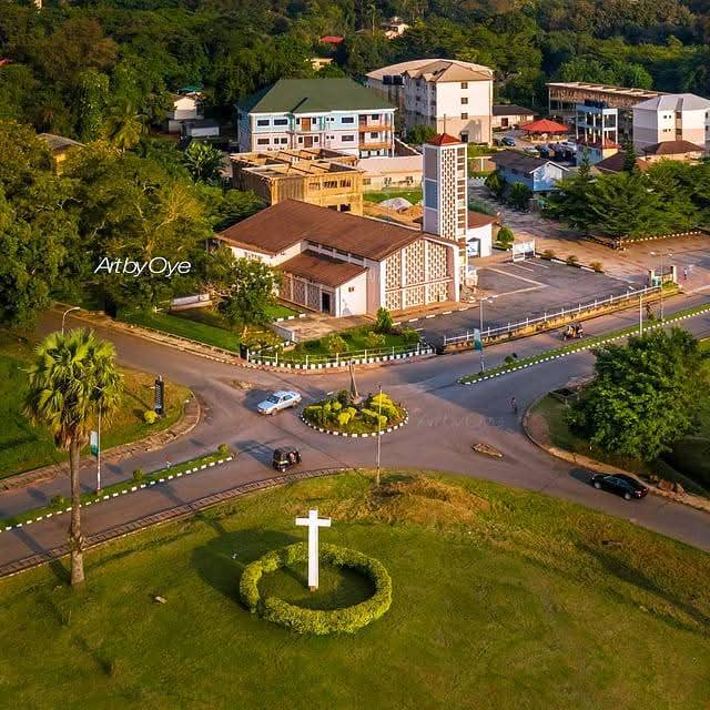 Campus scene 3